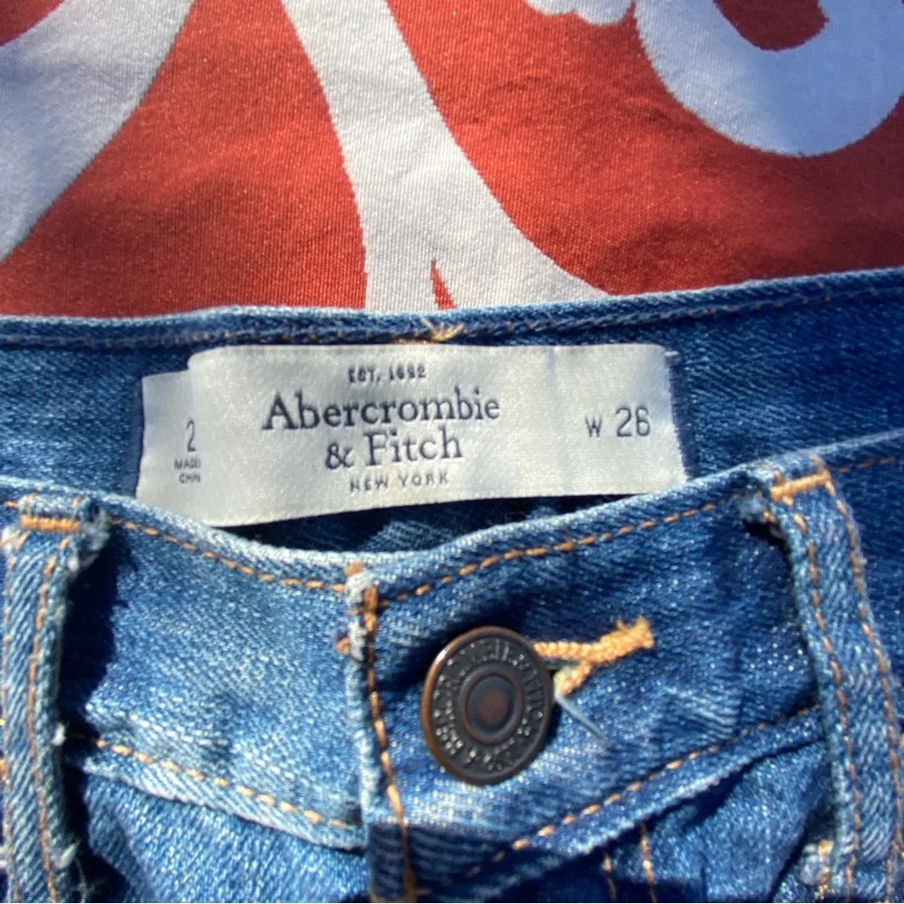 Abercrombie Cutoff Denim Jean Shorts size 2 26 - Picture 4 of 6
